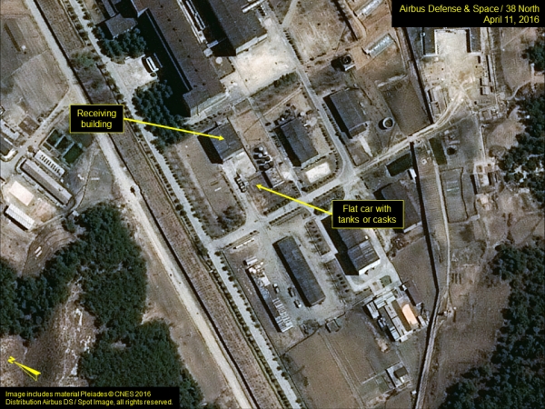 미국 존스홉킨스대 한미연구소의 북한 전문 사이트 38노스가 15일(현지시간) 제공한 4월11일자 평안북도 영변군 구산리 영변 원자력연구소 위성사진. (사진=뉴시스)