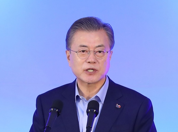 문재인 대통령이 지난 6일 서울 강남구 디캠프에서 열린 제2벤처 붐 확산 전략 보고회에서 인사말하고 있다. (사진=뉴시스)