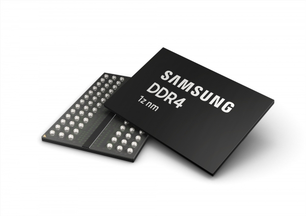 3세대 10나노급(1z) 8Gb DDR4 D램 (사진=삼성전자)