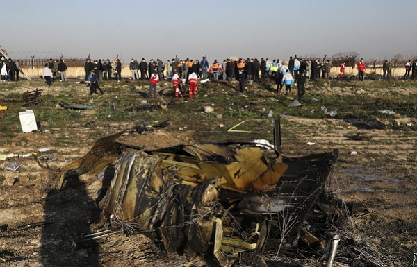 추락한 우크라이나항공 여객기 잔해. (사진=AP/뉴시스)