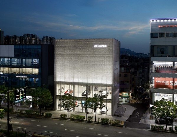 현대자동차 송파대로 전시장 전경. (출처=사진작가 전택수)