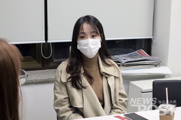 김초록 씨는 아이 없이 남편과 함께하는 현재 삶에 만족해 딩크를 선택했다고 말했다. (사진=뉴스포스트 이해리 기자)