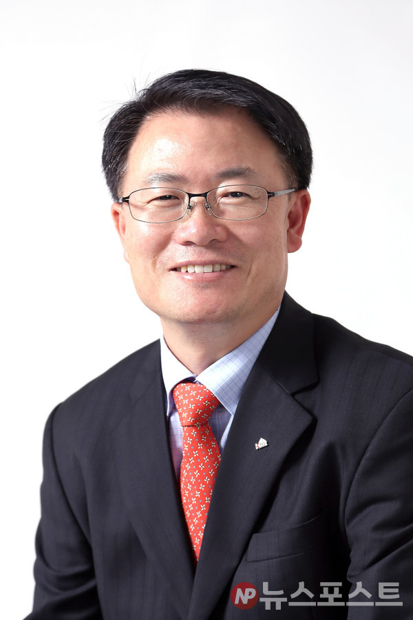 추문갑 중소기업중앙회 경제정책본부장은 징벌적 손해배상제를 상법에 규정하기보다 개별법에 규정된 징벌적 손해배상제를 활용해야 한다고 설명했다. (사진=중소기업중앙회 제공)