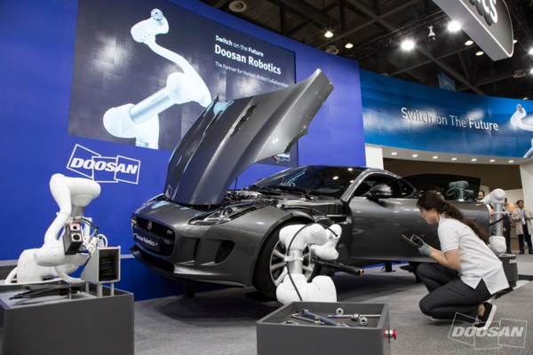 산업 현장에 투입된 두산로보틱스 협동로봇. (사진=두산로보틱스 제공)