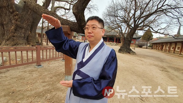 박광영 의례부장은 본래 검소했던 차례상으로 돌아가야 한다고 강조했다. (사진=뉴스포스트 이상진 기자)