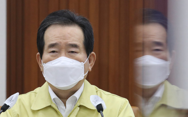 정세균 국무총리가 3일 오전 서울 종로구 정무서울청사에서 열린 코로나19 중앙재난안전대책본부(중대본) 회의에 참석해 발언하고 있다. (사진=뉴시스)