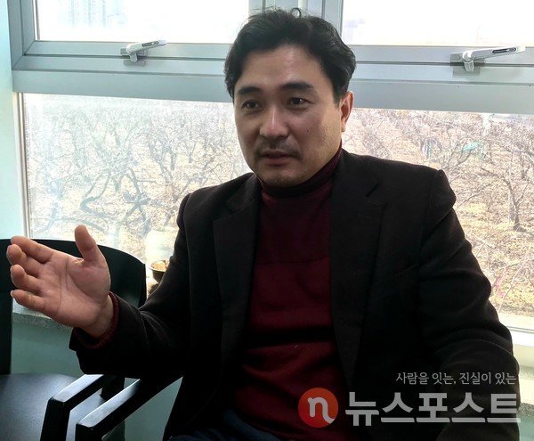 회복적 정의 프로그램이 누군가에겐 생존의 문제가 될 수도 있다고 강조하는 이재영 대표. (사진=뉴스포스트 이상진 기자)