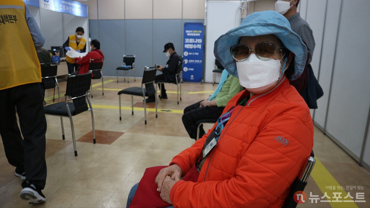 성남시 수정구 신흥2동 장원자씨(75세). (사진: 뉴스포스트 강대호 기자)