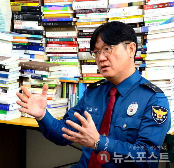 서민수 교수는 "사이버 공간에 대해 부모가 자녀에게 교육을 해주는 것이 중요하다"라고 말했다.(사진=서민수 교수 제공)