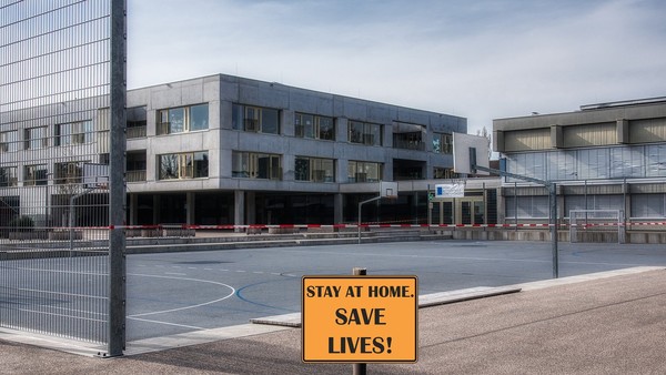 OECD는 코로나19 이후 학교 폐쇄에 따라 개인적으로는 평생 수입이 약 3% 감소하고, 국가 차원에서는 21세기 남은 시간 동안 GDP가 1.5% 감소하는 결과를 가져올 것이라고 예측했다. (사진=픽사베이) 