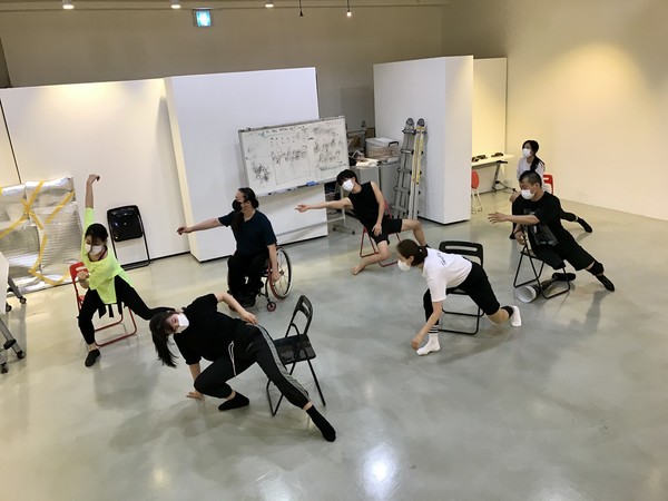 8월 21일 온라인 공개되는 '춤추는 樂 - 바람소리' 무대 연습을 하고 있는 '케이휠 댄스 프로젝트' 무용가들. (사진=뉴스포스트 이상진 기자) 