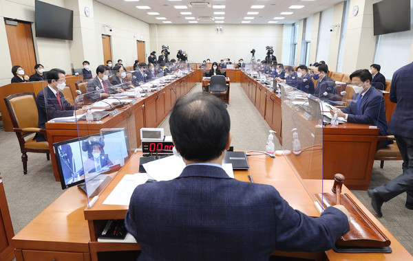 4일 서울 여의도 국회에서 기획재정위원회 전체회의가 열리고 있다. (사진=뉴시스/공동취재사진)