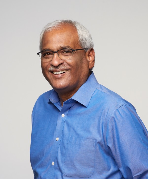 카난 라마스와미 교수 프로필 사진