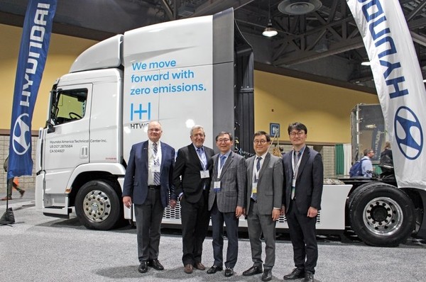 현대자동차 이달 7~9일(현지시간) 미국 캘리포이나 롱비치 컨벤션센터에서 열린 '2023 수소 및 연료전지 세미나'에 참가했다. (사진=현대자동차)