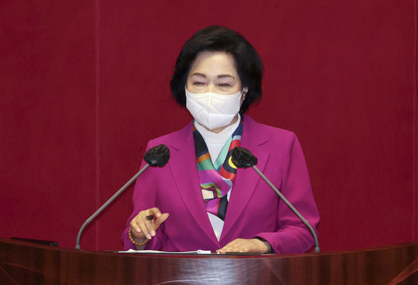 조명희 국민의힘 의원이 지난해 7월 서울 여의도 국회에서 열린 대정부질문을 하고 있다. 조 의원은 이날 김정렬 LX공사 사장의 사직을 요구했다. (사진=뉴시스)