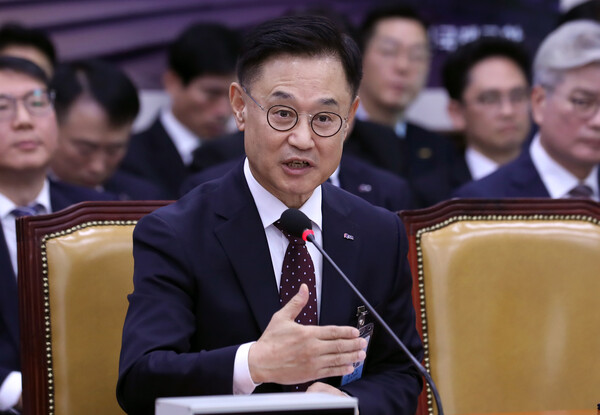 이종국 SR 대표이사 사장이 지난해 10월 17일 서울 여의도 국회에서 열린 한국철도공사 등에 관한 국정감사에서 의원들의 질의에 답변을 하고 있다. (사진=뉴시스)