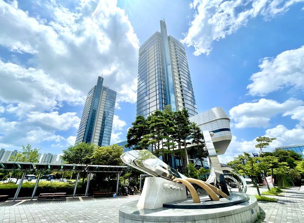 코레일과 국가철도공단 사옥. (사진=코레일)