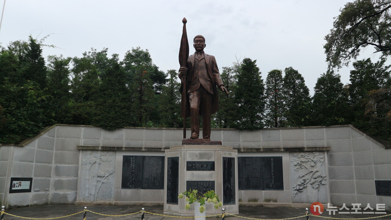 숭의여대 교정의 안중근 의사 동상. 두 번째 동상이다. (사진=뉴스포스트 강대호 기자)