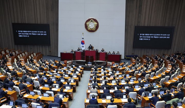 7일 서울 여의도 국회에서 김건희 여사 특검법 안건으로 열린 제418회 국회 제17차 본회의에서 우원식 국회의장이 안건을 상정하고 있다. (사진=뉴시스)