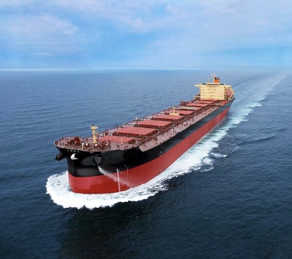 HD현대 아비커스의  자율운항 솔루션이 적용된 에이치라운해운 선박. (사진=HD현대)