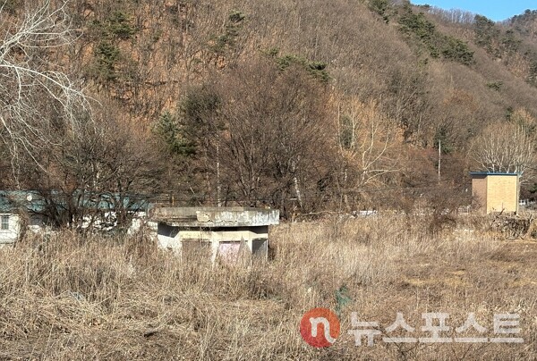 경기도 동두천시에 위치한 옛 성병관리소 앞 감시 초소. (사진=뉴스포스트 이별님 기자)