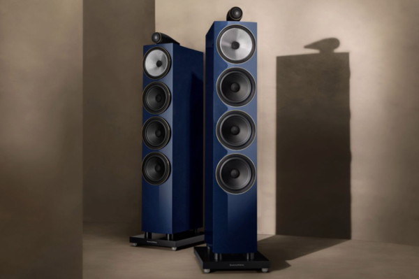 B&W의 주력 하이엔드 스피커 '702 S3' (사진=B&W)
