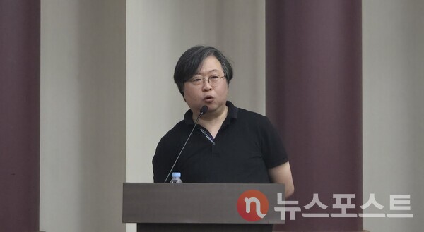 발표하는 박철완 서정대 스마트자동차학과 교수. (사진=뉴스포스트 최종원 기자)