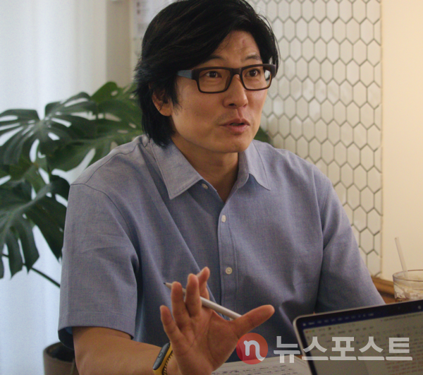 AI의 윤리적 한계를 짚는 이임복 세컨드브레인연구소 대표. (사진=뉴스포스트 이별님 기자)