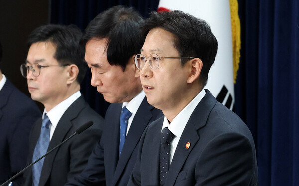 배경훈 부총리 겸 과학기술정보통신부 장관이 22일 오후 서울 종로구 정부서울청사에서 열린 '범부처 정보보호 종합대책' 합동브리핑에 참석하고 있다. (사진=뉴시스)