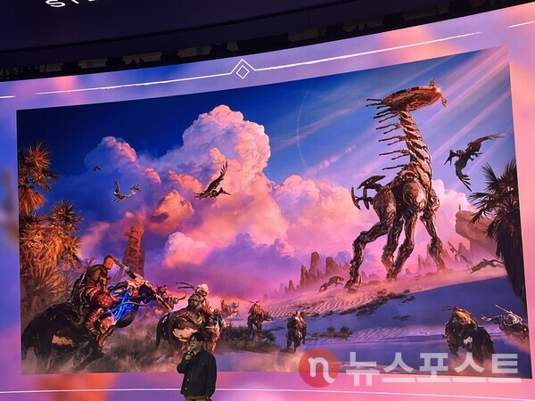 게임을 소개하는 이성구 총괄 프로듀서. (사진=김윤진 기자)